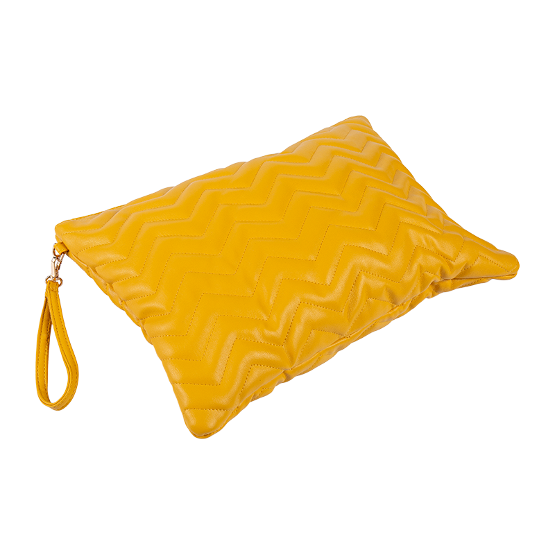 กระเป๋าคลัทช์ของผู้หญิง